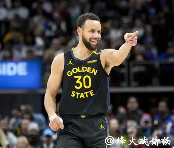 申京26+11库里19分 火箭险胜勇士晋级杯赛四强 申京26+11库里19分 火箭险胜勇士晋级杯赛四强