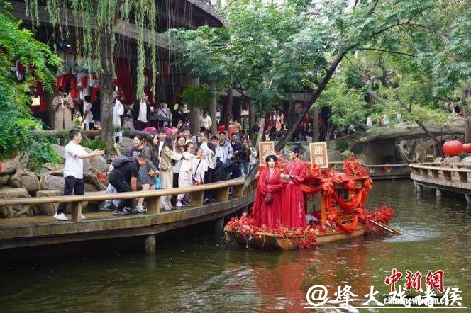 河南两会观察:“中式迪士尼”等现象级IP火爆 文旅强省路径明晰 河南两会观察:“中式迪士尼”等现象级IP火爆 文旅强省路径明晰