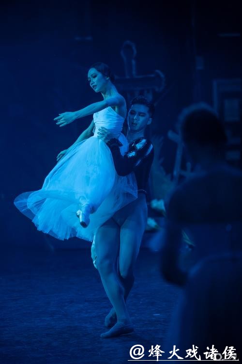 【演界】芭蕾之冠《吉赛尔》沪上起舞 足尖演绎爱与救赎的永恒命题